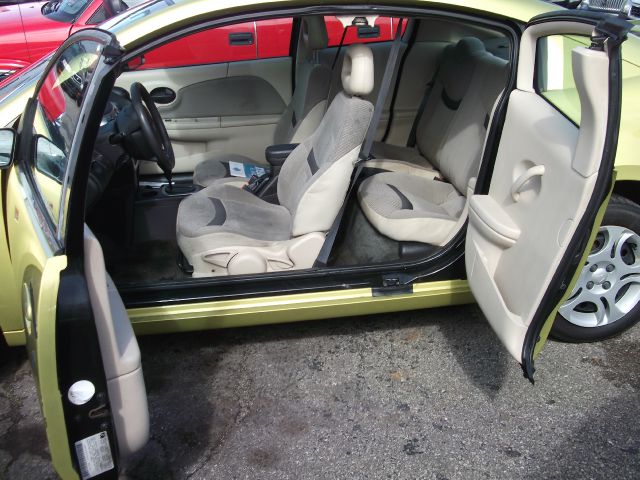 2004 Saturn Ion 2dr Cpe S SUV