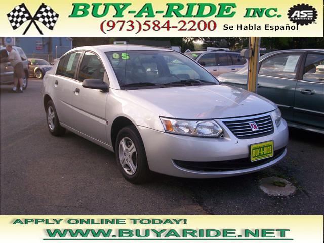 2005 Saturn Ion W/leather