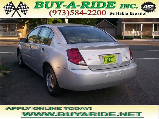 2005 Saturn Ion W/leather