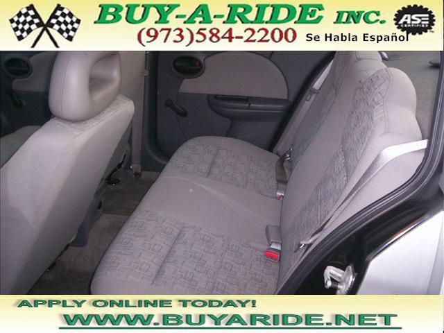 2005 Saturn Ion W/leather