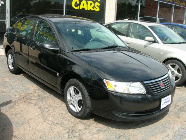 2005 Saturn Ion LE - Like New Clean Title