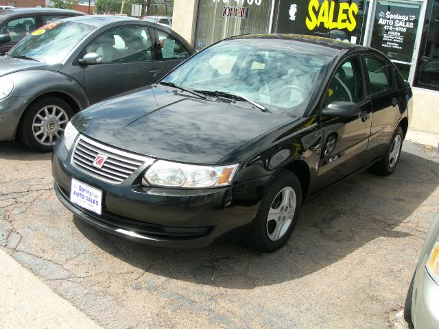 2005 Saturn Ion LE - Like New Clean Title