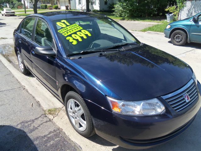 2007 Saturn Ion SLE - ONE Owner Clean Carfax