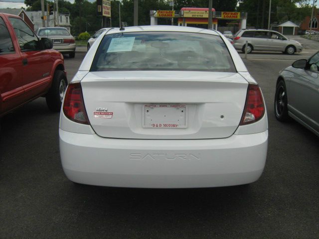 2007 Saturn Ion 4dr Quad Cab 140 WB