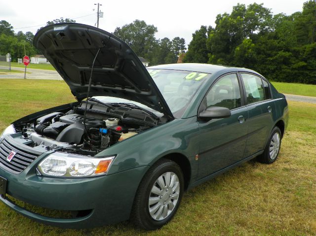 2007 Saturn Ion SLE - ONE Owner Clean Carfax