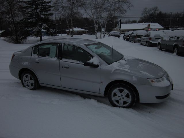 2007 Saturn Ion SLE - ONE Owner Clean Carfax