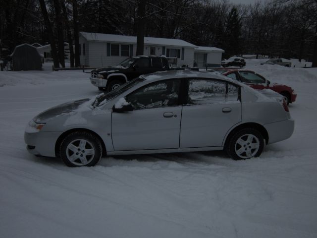 2007 Saturn Ion SLE - ONE Owner Clean Carfax