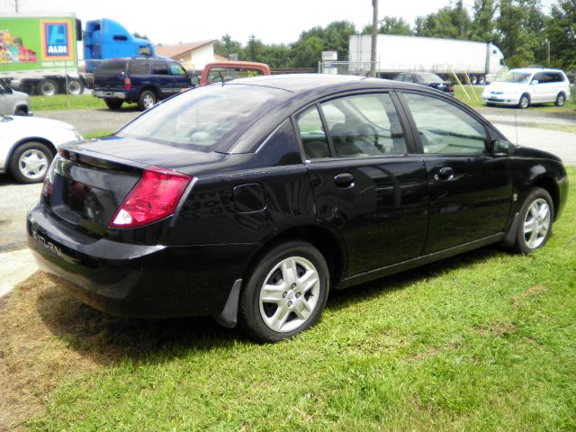 2007 Saturn Ion SLE - ONE Owner Clean Carfax