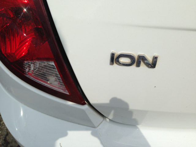 2007 Saturn Ion 4dr Quad Cab 140 WB