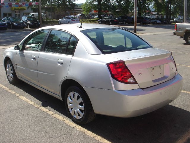 2007 Saturn Ion SLE - ONE Owner Clean Carfax