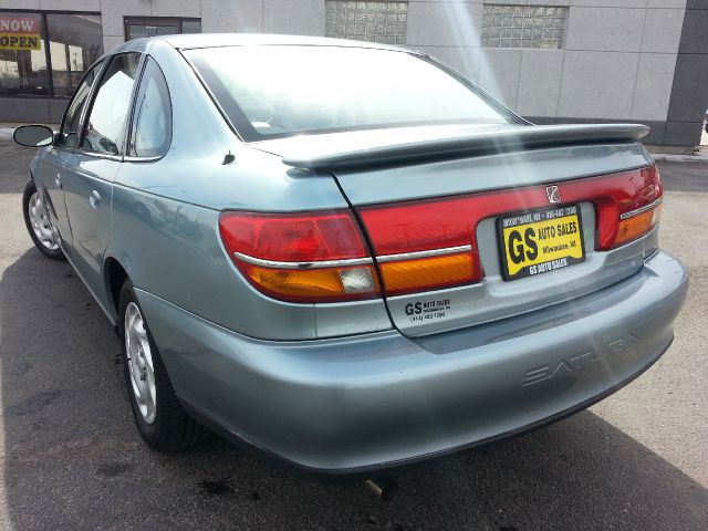 2001 Saturn L-Series 2WD Eddie Bauer