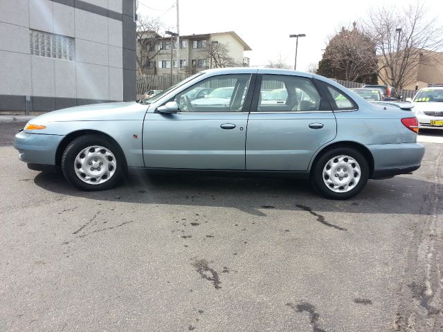 2001 Saturn L-Series 2WD Eddie Bauer