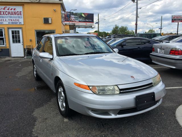 2002 Saturn L-Series T6 AWD 7-passenger Leather Moonroof