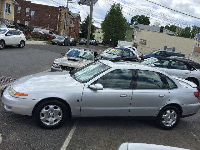 2002 Saturn L-Series T6 AWD 7-passenger Leather Moonroof