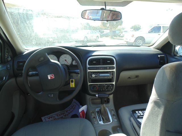 2004 Saturn L300 W/leather
