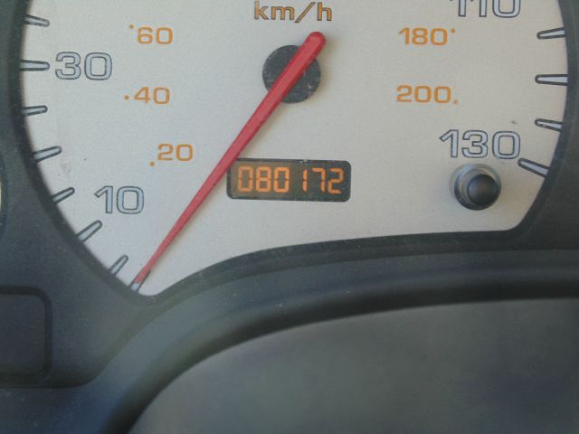 2004 Saturn L300 W/leather