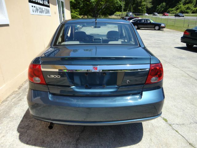 2004 Saturn L300 W/leather