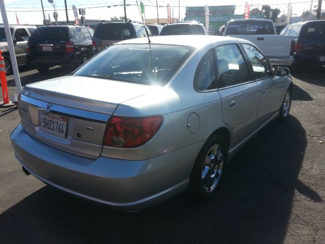 2004 Saturn L300 2