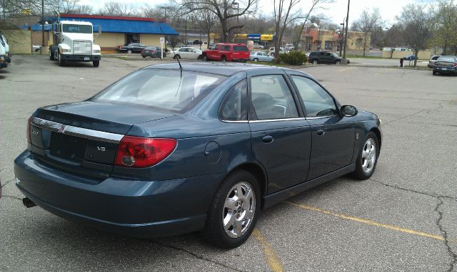 2004 Saturn L300 2