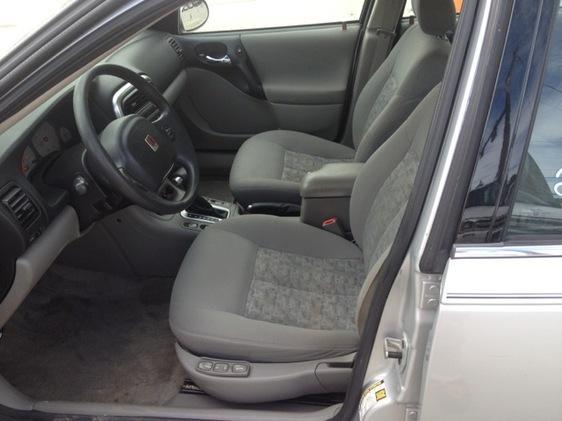 2004 Saturn L300 2
