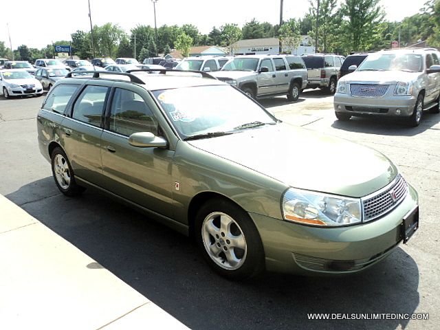 2004 Saturn L300 Eddie Bauer - 4WD