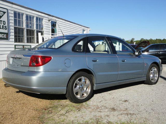 2004 Saturn L300 2