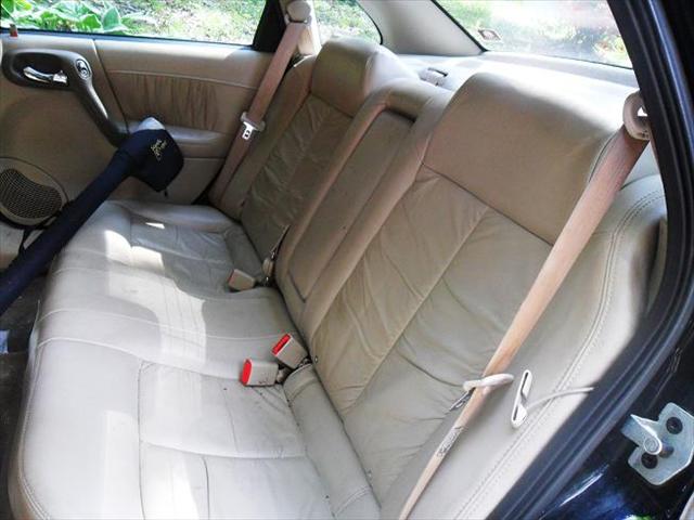 2004 Saturn L300 Unknown