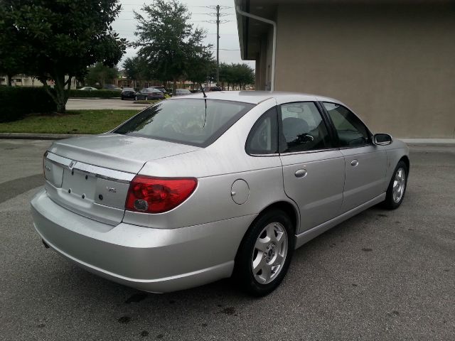 2005 Saturn L300 Base