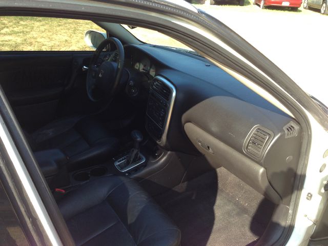 2014 Saturn L300 Laranie