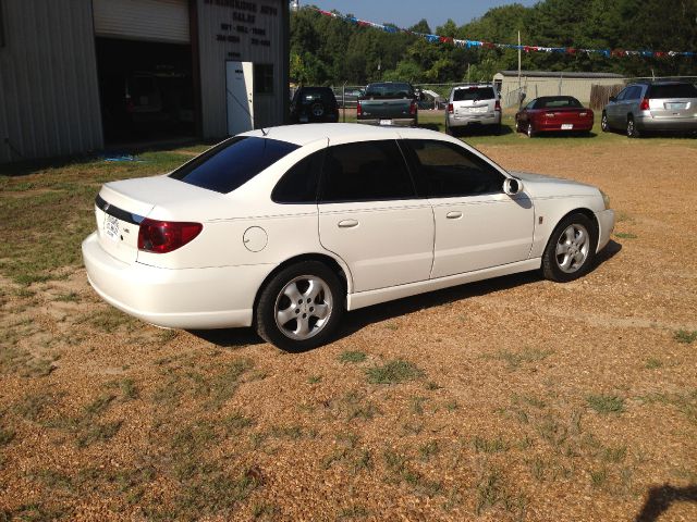 2014 Saturn L300 Laranie