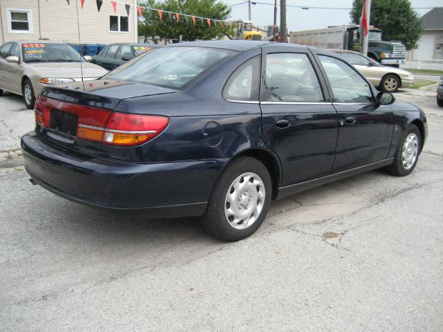 2001 Saturn L Series 2WD Eddie Bauer