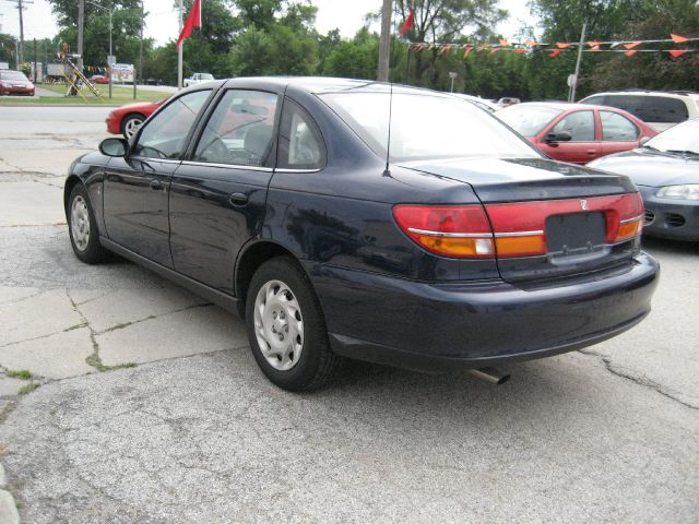 2001 Saturn L Series 2WD Eddie Bauer