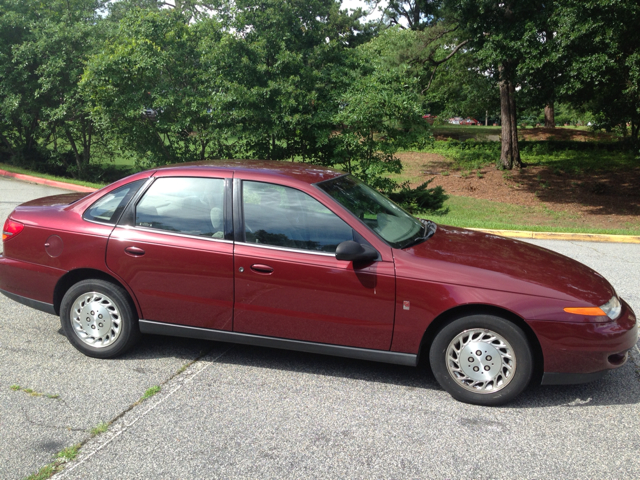 2001 Saturn L Series Blk Ext With Silver Trin