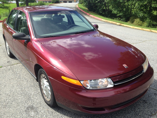 2001 Saturn L Series Blk Ext With Silver Trin