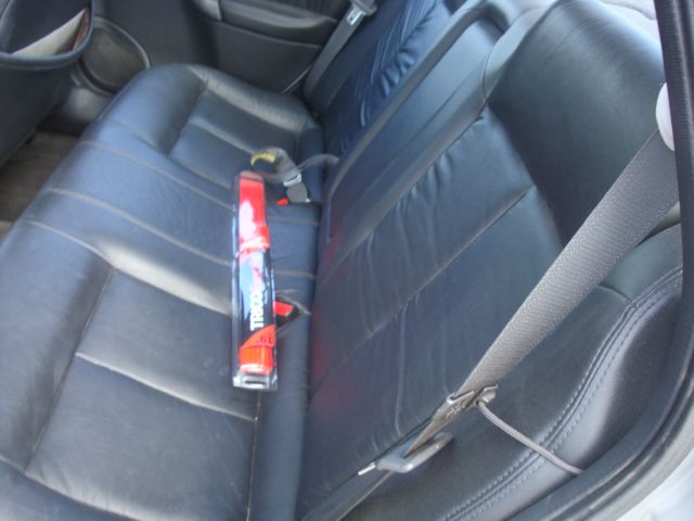 2001 Saturn L Series Unknown