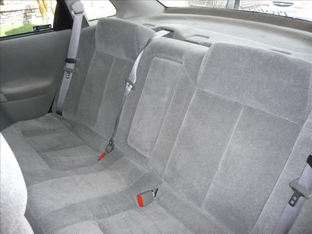 2001 Saturn L Series Unknown