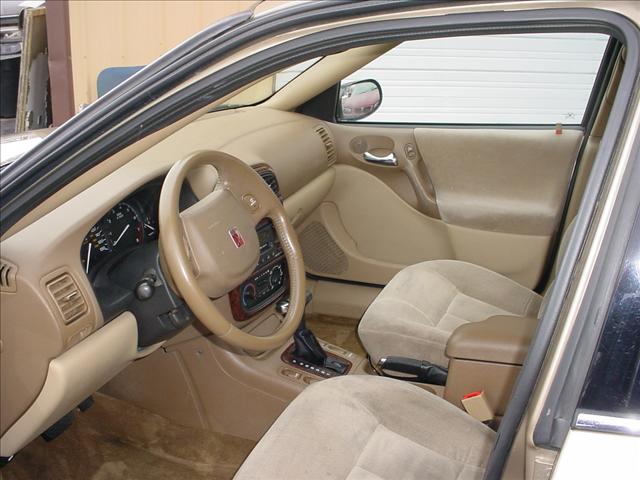 2001 Saturn L Series Unknown