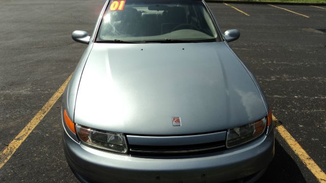 2001 Saturn L Series 2WD Eddie Bauer
