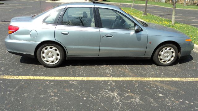 2001 Saturn L Series 2WD Eddie Bauer