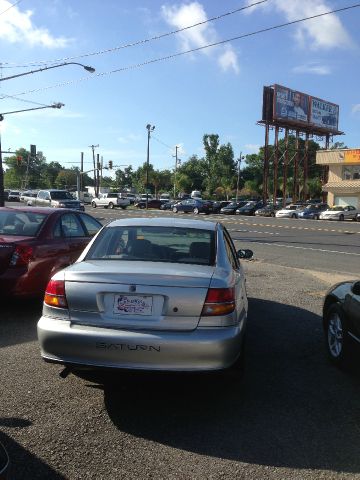 2001 Saturn L Series Unknown