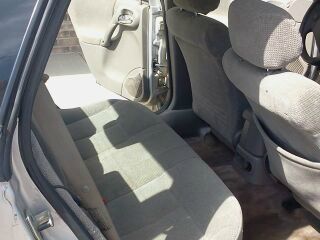 2001 Saturn L Series Unknown