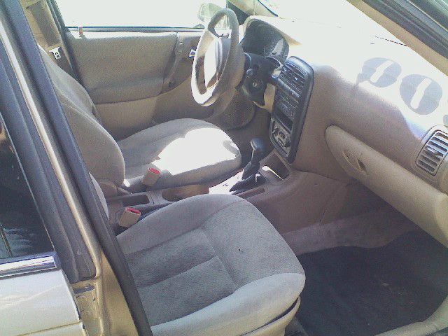 2002 Saturn L Series Unknown