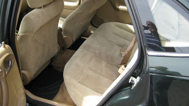 2002 Saturn L Series Unknown