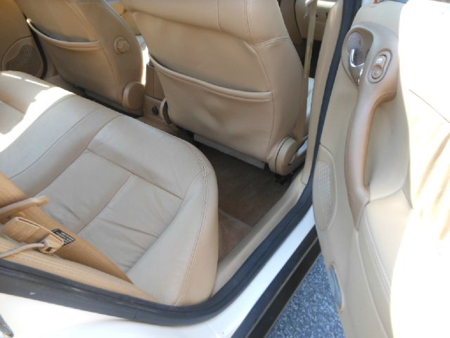 2002 Saturn L Series 1999 SUV Luxury