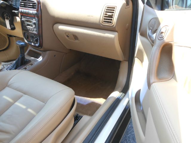 2002 Saturn L Series 1999 SUV Luxury