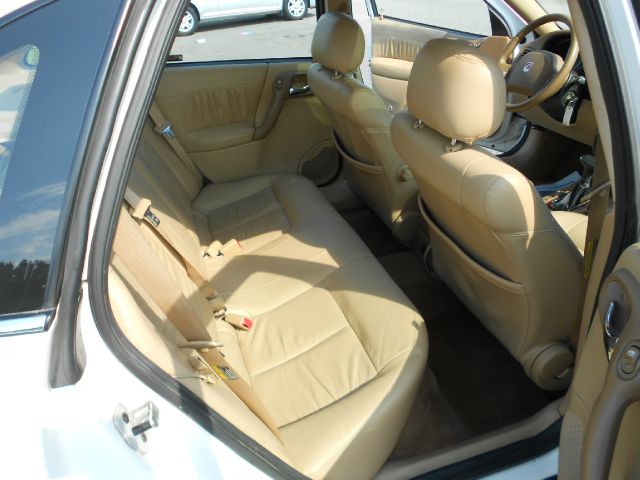 2002 Saturn L Series 2