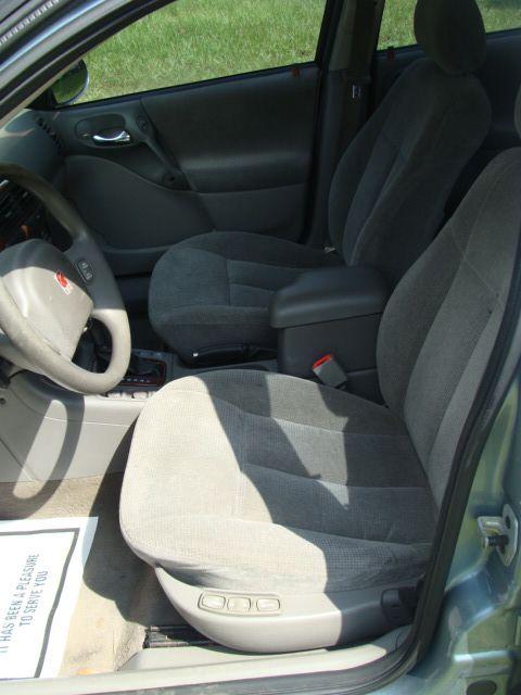2002 Saturn L Series Unknown