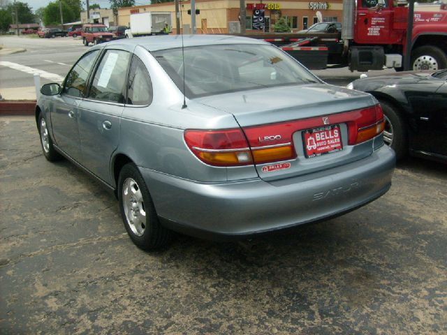 2002 Saturn L Series 2WD Eddie Bauer