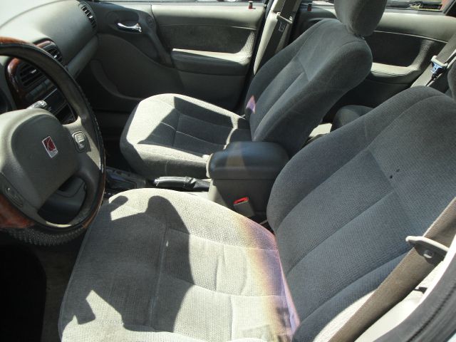 2002 Saturn L Series 2WD Eddie Bauer