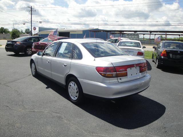 2002 Saturn L Series 2WD Eddie Bauer